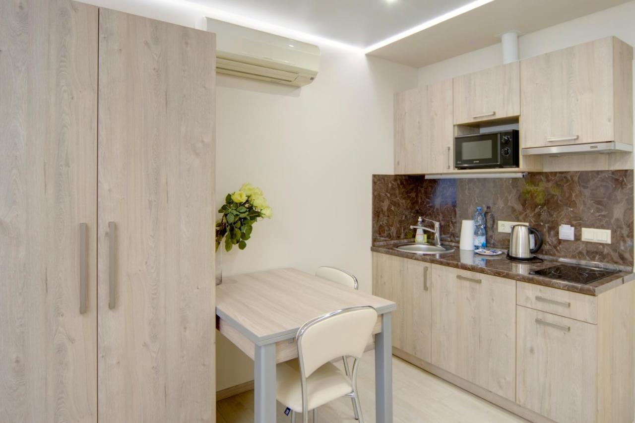 Arena Apartments Kyiv Exterior photo