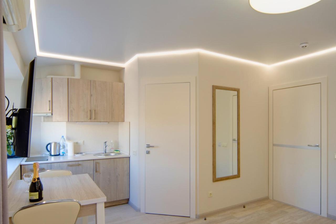 Arena Apartments Kyiv Exterior photo